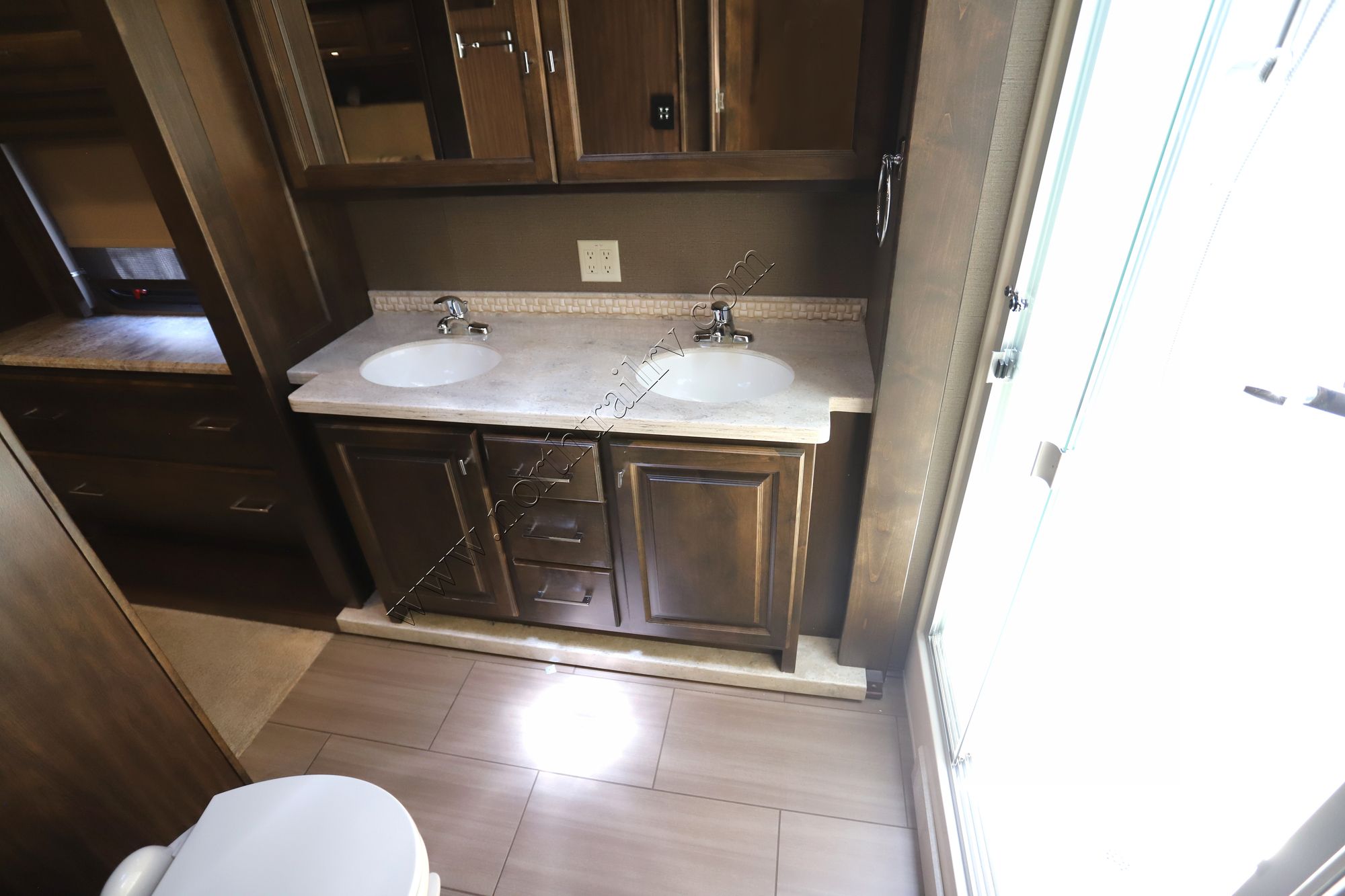 Used 2018 Tiffin Motor Homes Allegro Red 37PA Class A  For Sale
