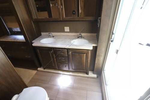 2018 Tiffin Motor Homes Allegro Red 37PA Class A