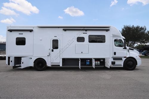 2026 Renegade Rv Explorer 38EMB