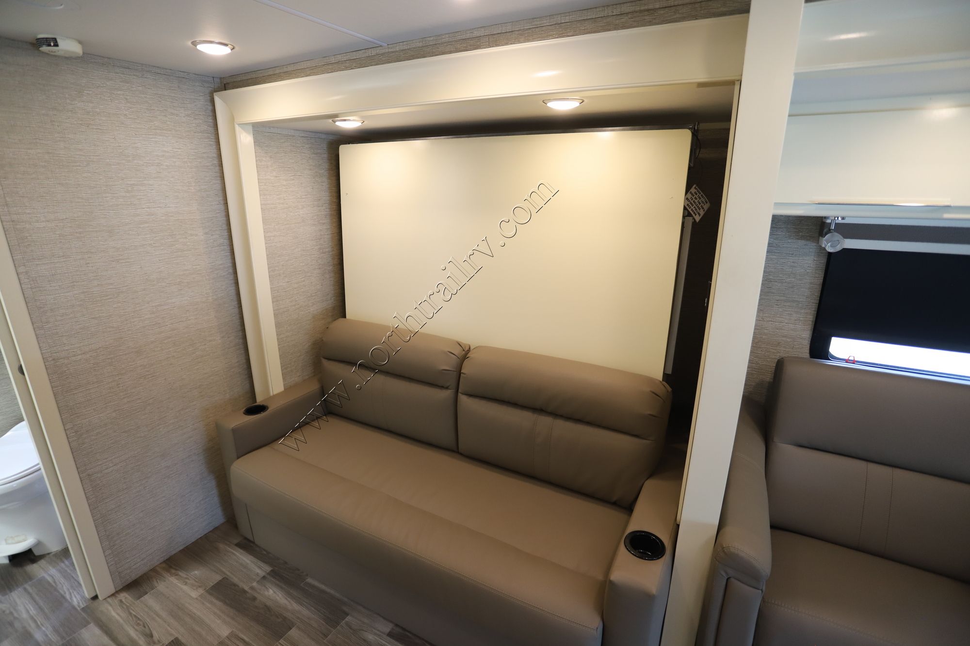 Used 2020 Tiffin Motor Homes Wayfarer 24RW Class C  For Sale
