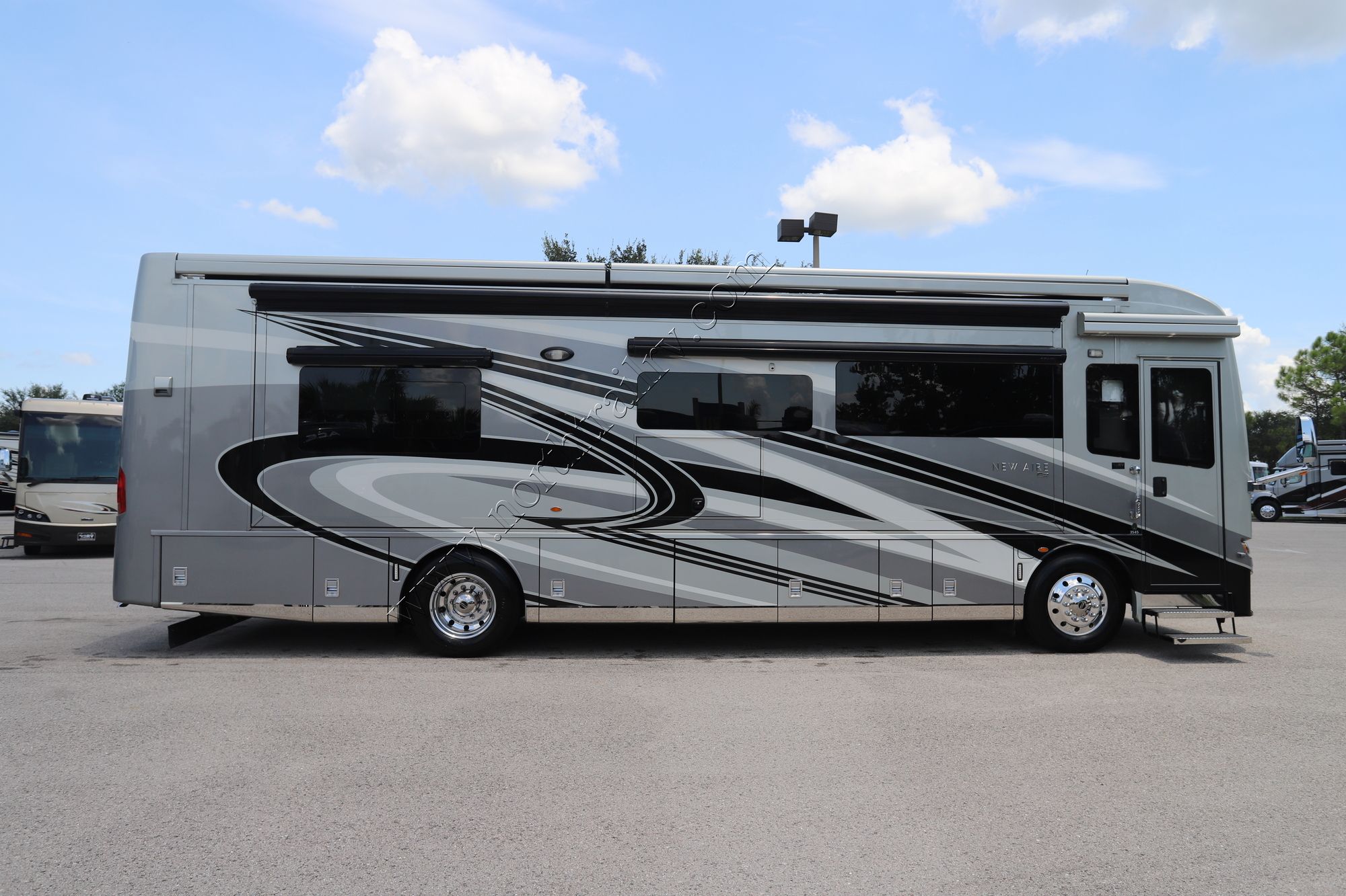 Used 2022 Newmar New Aire 3545 Class A  For Sale