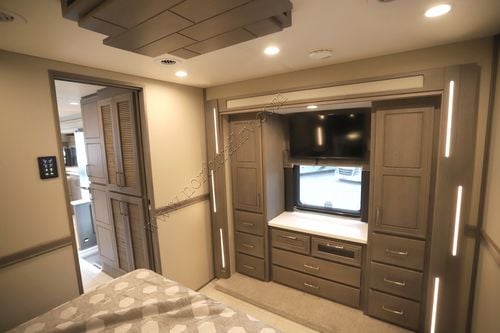 2026 Renegade Rv Explorer 38EMB