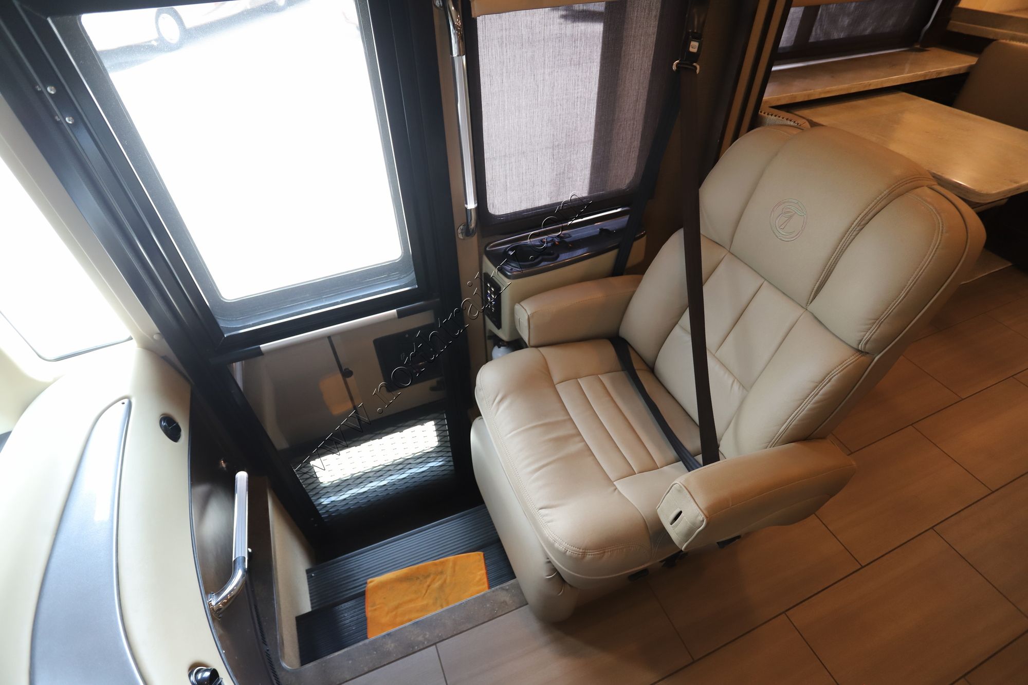 Used 2018 Tiffin Motor Homes Allegro Red 37PA Class A  For Sale