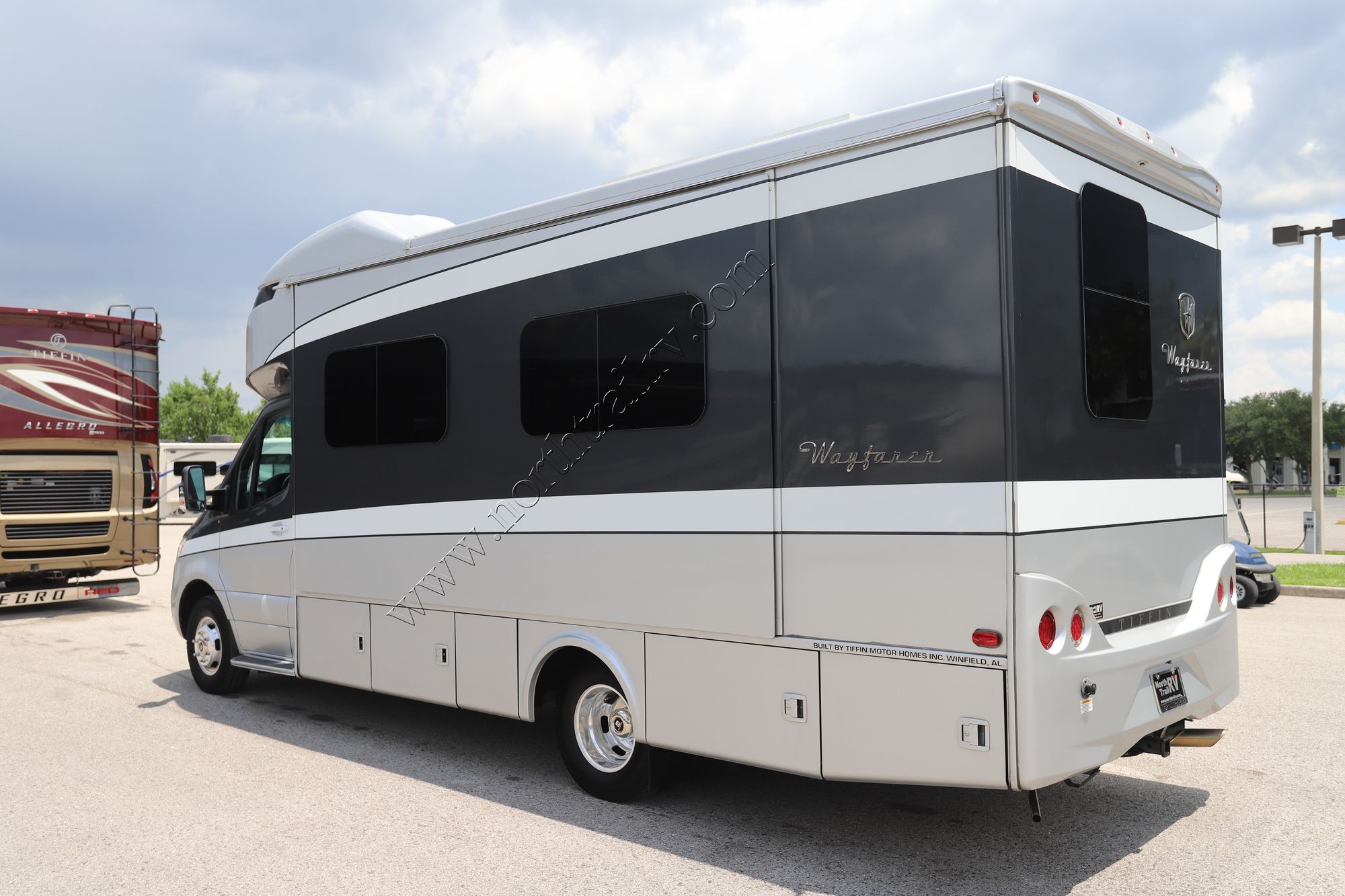 Used 2020 Tiffin Motor Homes Wayfarer 24RW Class C  For Sale