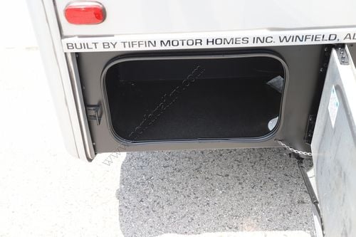 2020 Tiffin Motor Homes Wayfarer 24RW