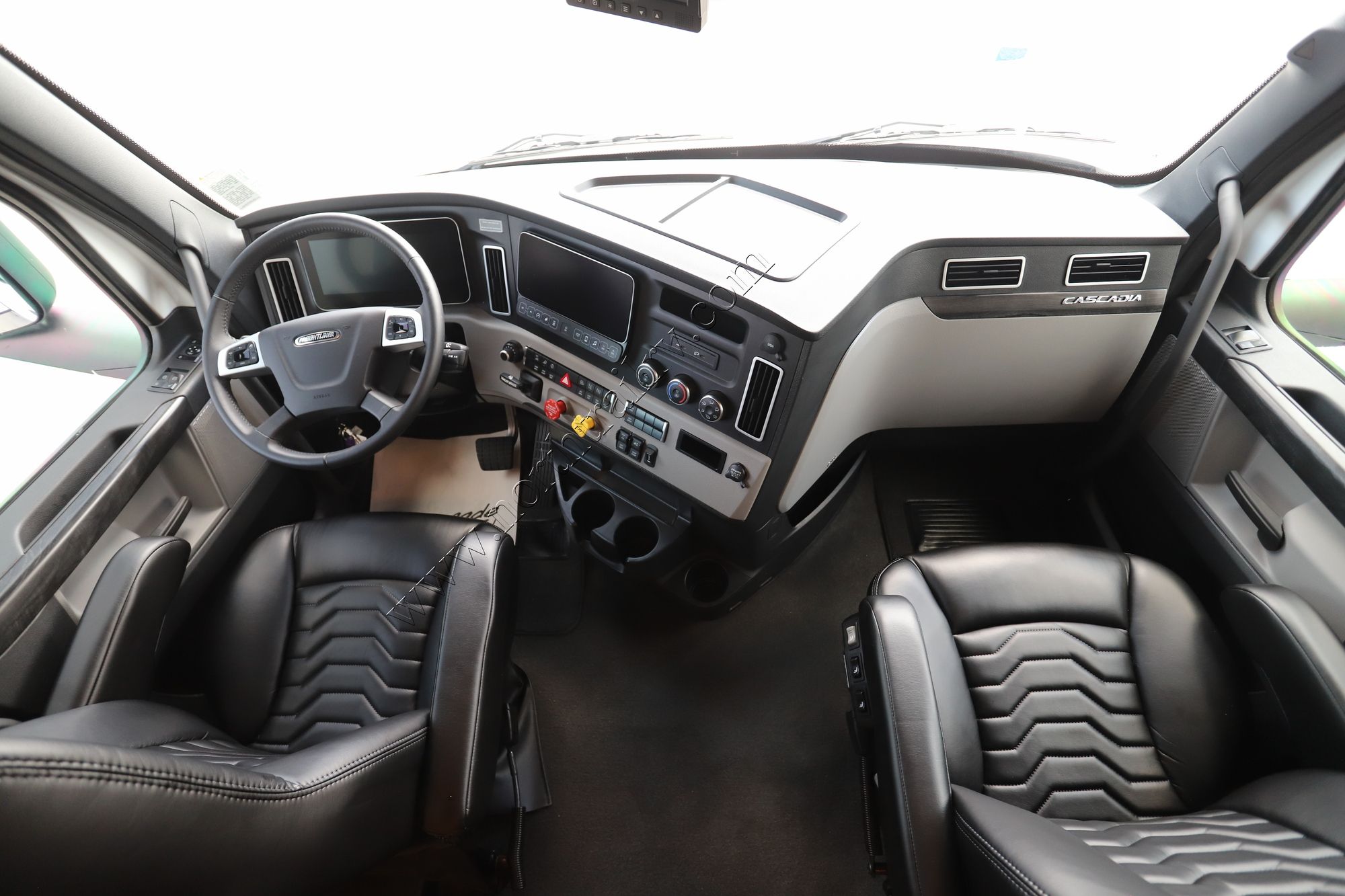 New 2026 Renegade Rv Explorer 38EMB Super C  For Sale