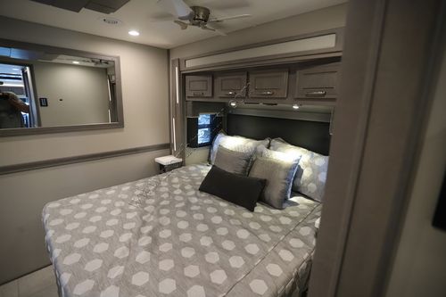 2026 Renegade Rv Explorer 38EMB