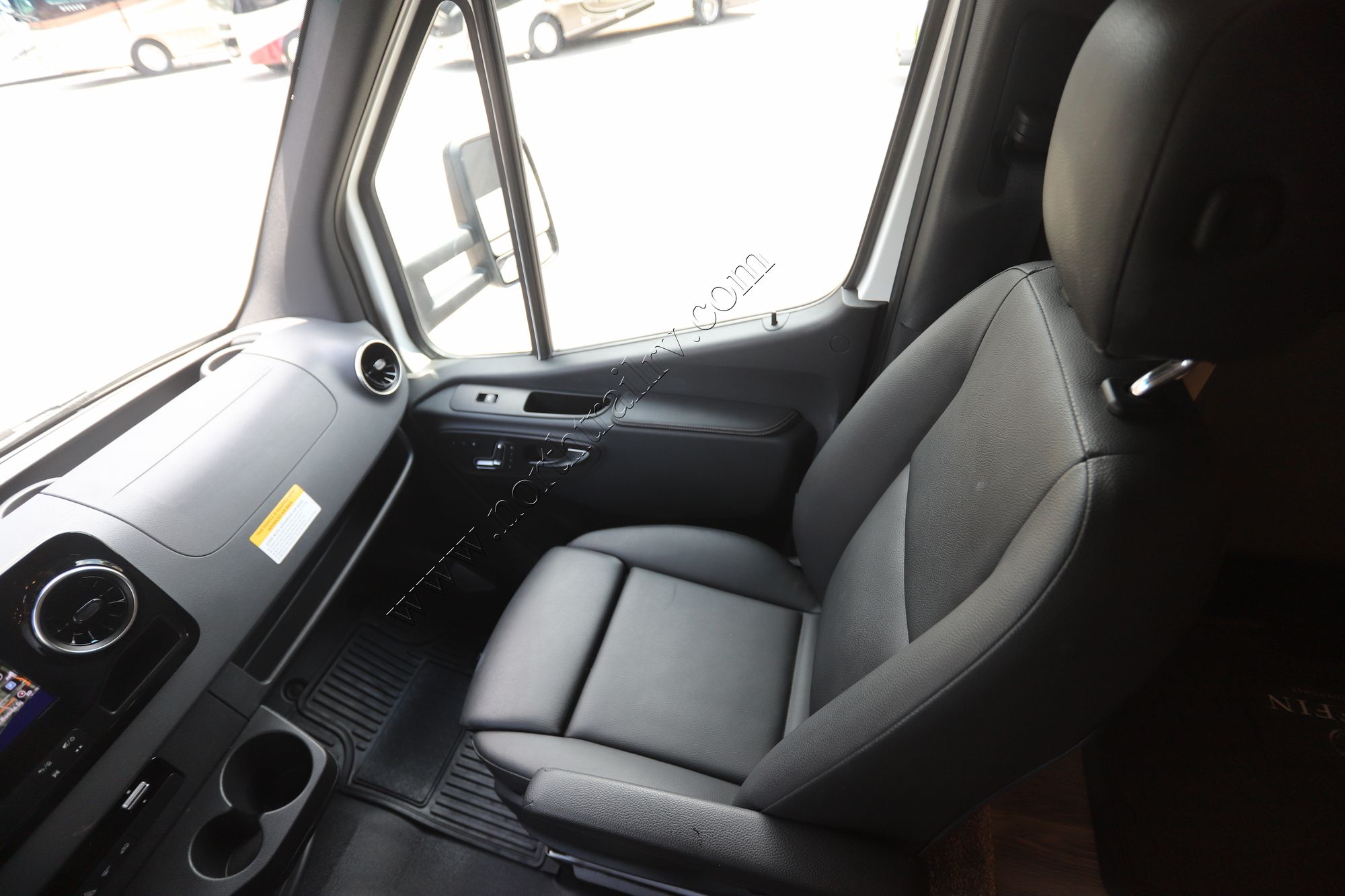Used 2020 Tiffin Motor Homes Wayfarer 24RW Class C  For Sale