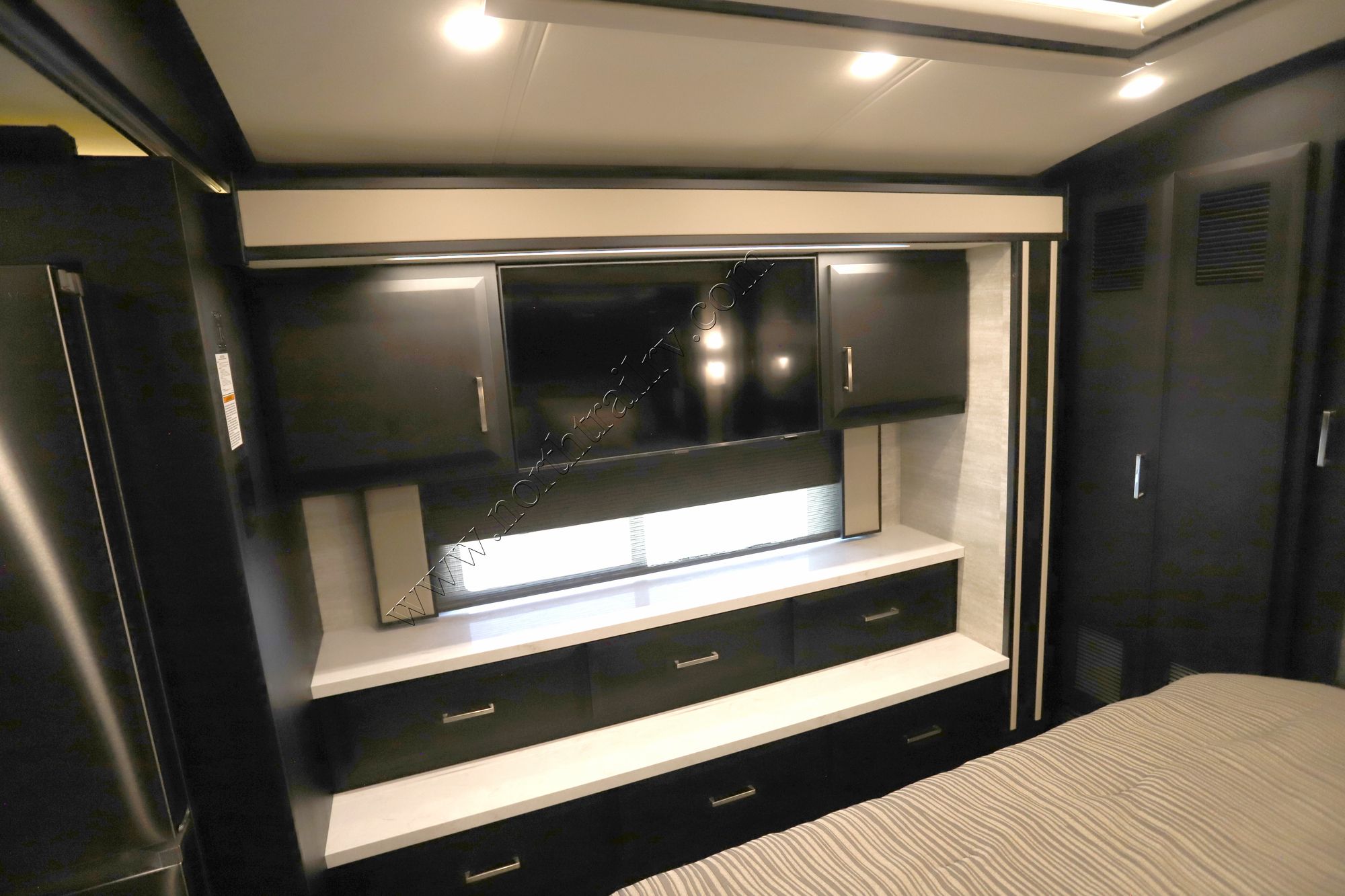 Used 2022 Newmar New Aire 3545 Class A  For Sale