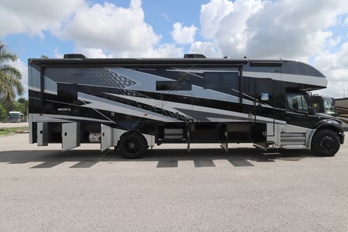 2026 Jayco Seneca 37M