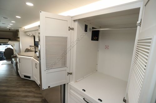 2026 Jayco Seneca 37M