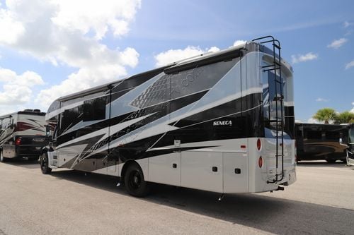 2026 Jayco Seneca 37M
