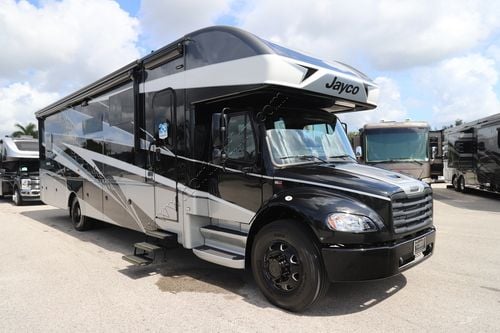 2026 Jayco Seneca 37M