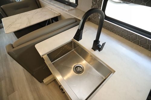 2023 Fleetwood Frontier 34GT