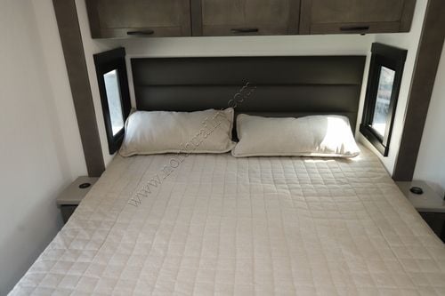 2026 Jayco Seneca 37M