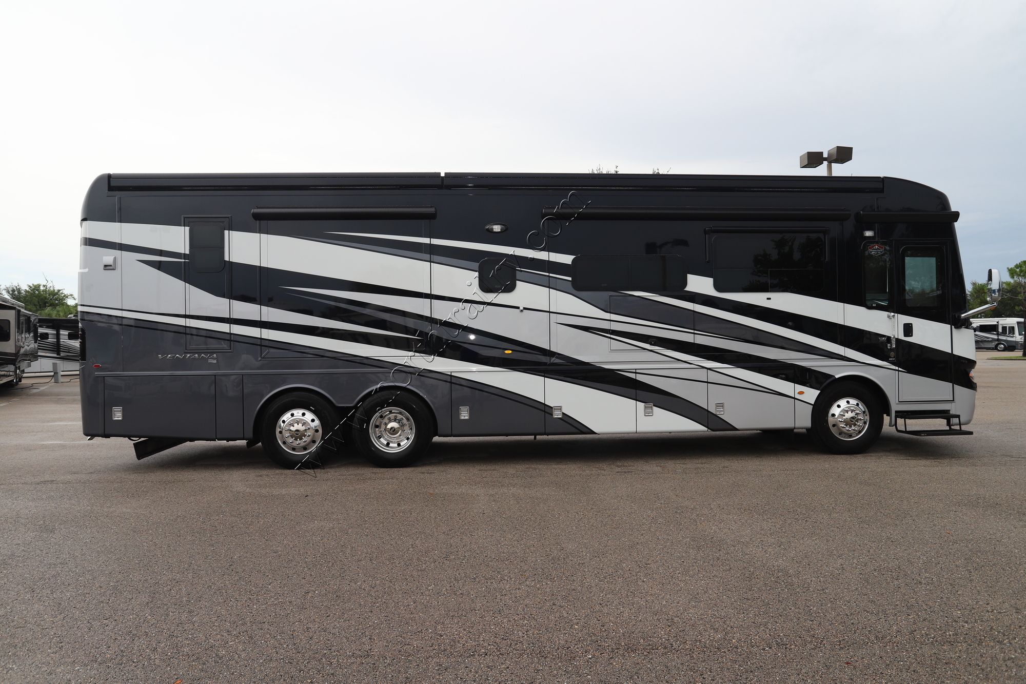 New 2026 Newmar Ventana 4037 Class A  For Sale