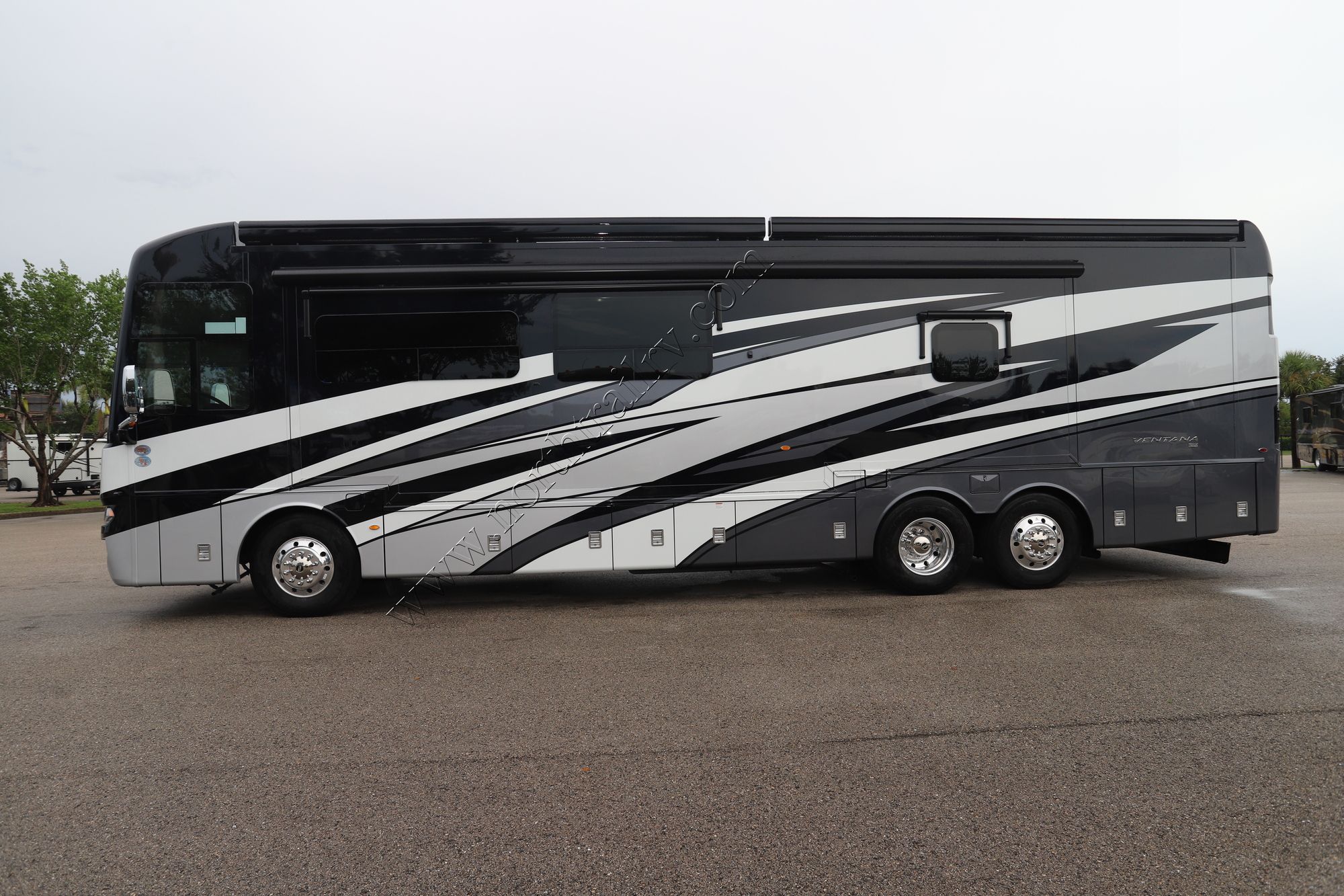 New 2026 Newmar Ventana 4037 Class A  For Sale