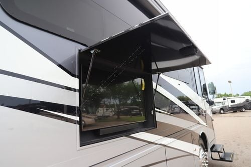 2026 Newmar Ventana 4037