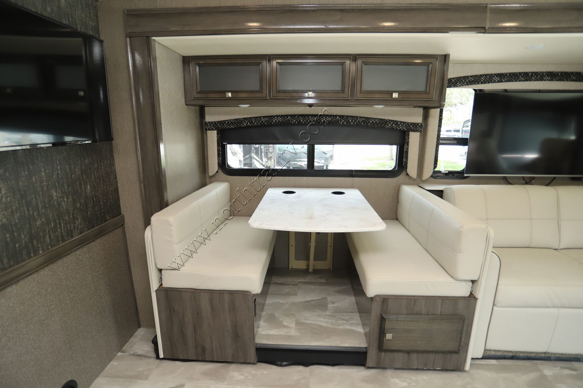 Used 2021 Fleetwood Flair 35R Class A  For Sale