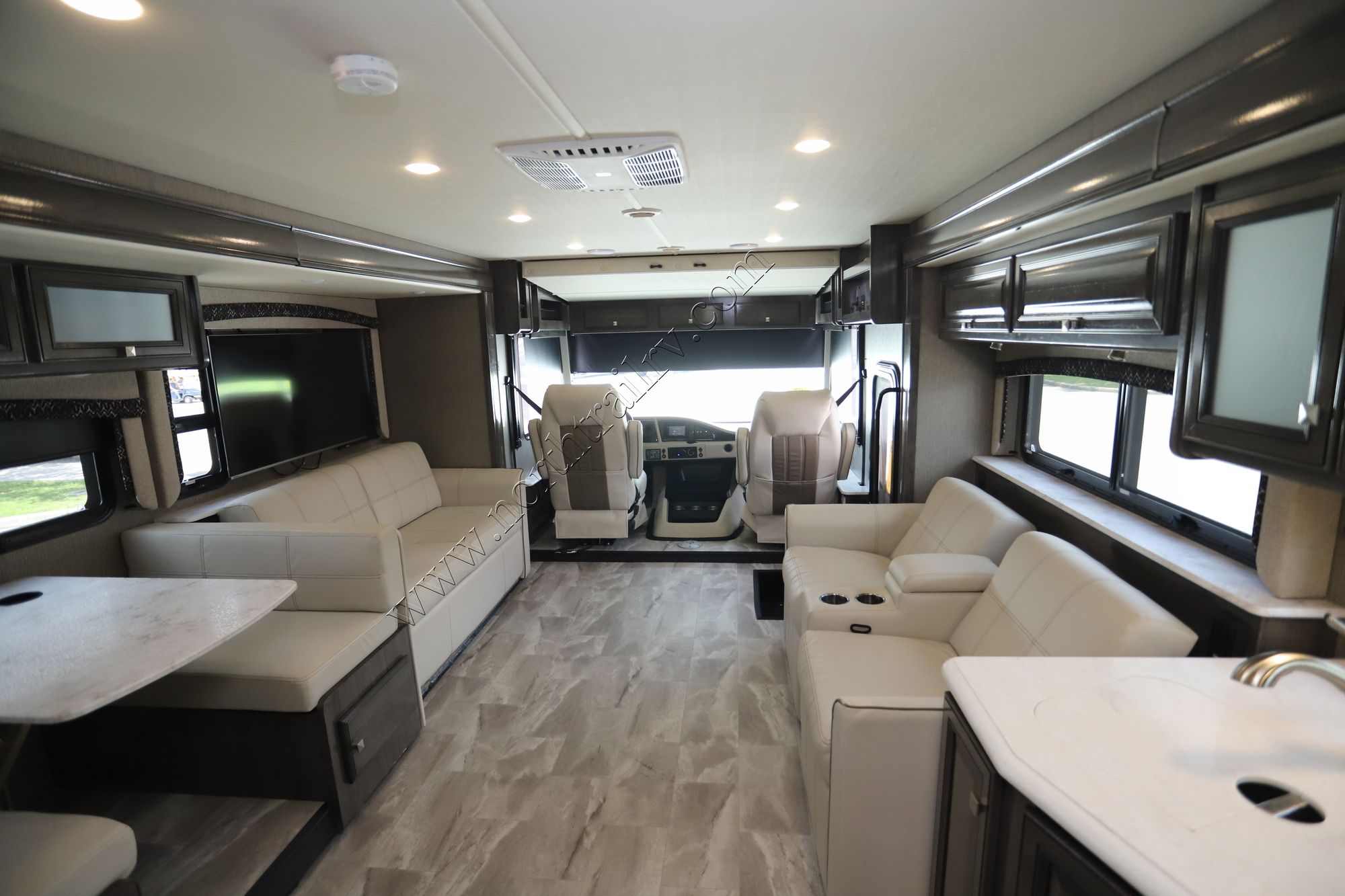 Used 2021 Fleetwood Flair 35R Class A  For Sale