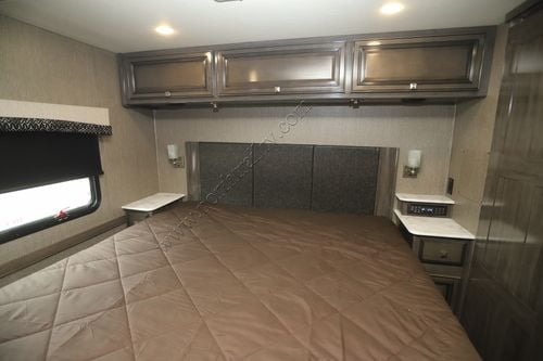 2021 Fleetwood Flair 35R