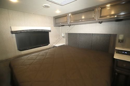 2021 Fleetwood Flair 35R