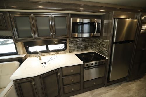 2021 Fleetwood Flair 35R