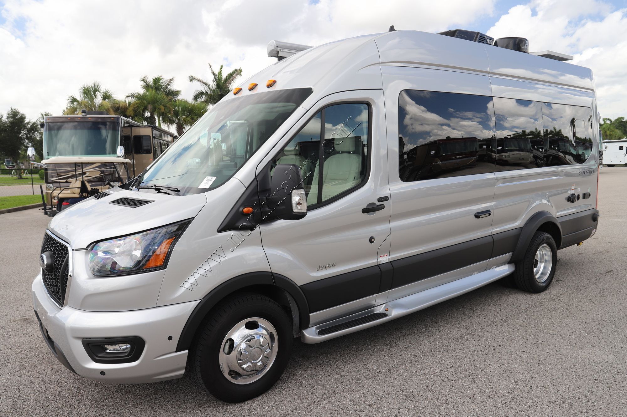 Used 2025 Jayco Solstice 21B Class B  For Sale