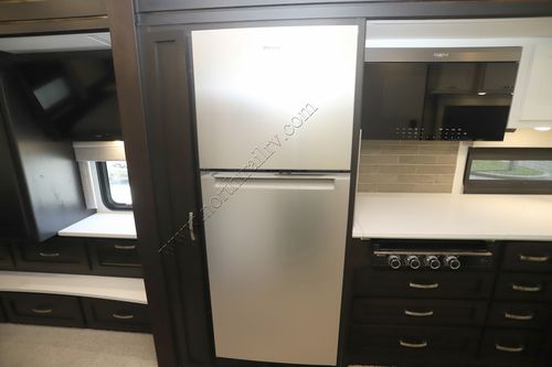 2025 Newmar Bay Star 3014