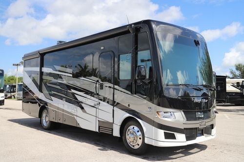 2025 Newmar Bay Star 3014