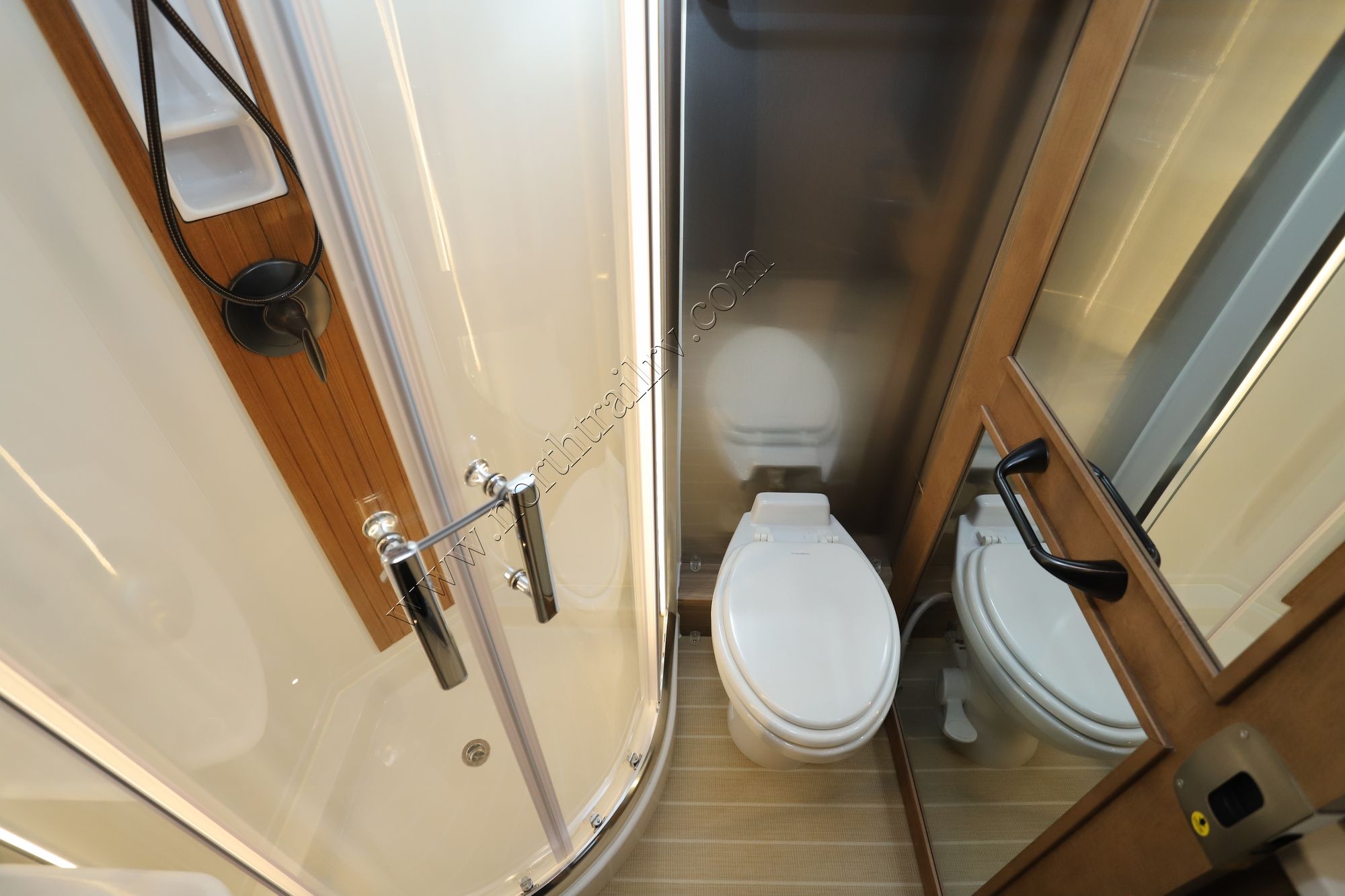 2026 Airstream Atlas Tommy Bahama Class C New  For Sale