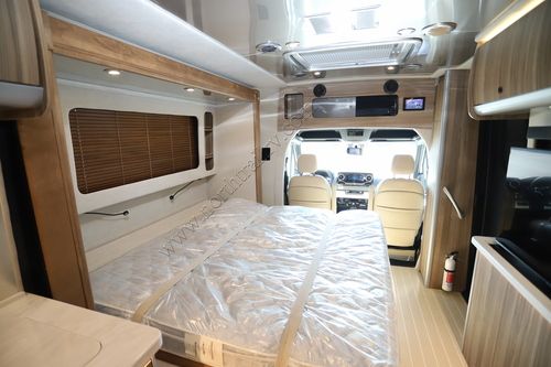 2026 Airstream Atlas Tommy Bahama