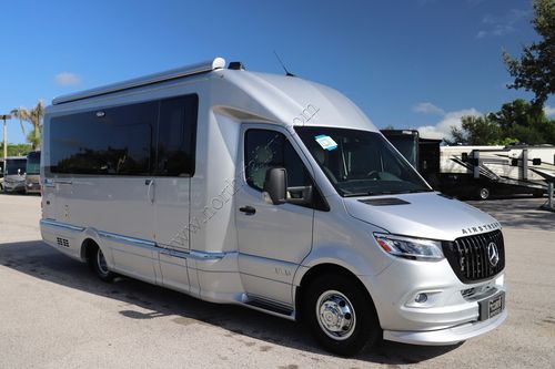 2026 Airstream Atlas Tommy Bahama