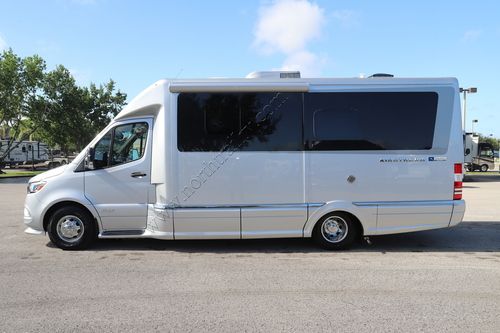 2026 Airstream Atlas Tommy Bahama