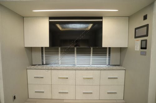 2023 Newmar King Aire 4531