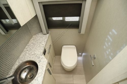 2023 Newmar King Aire 4531