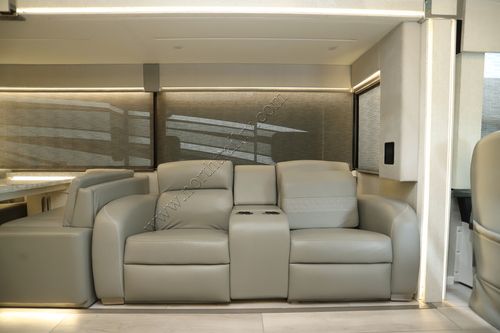 2023 Newmar King Aire 4531