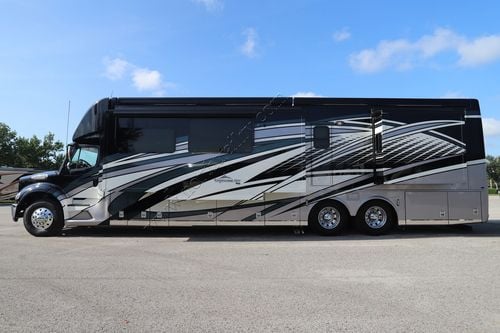 2022 Newmar Supreme Aire 4575