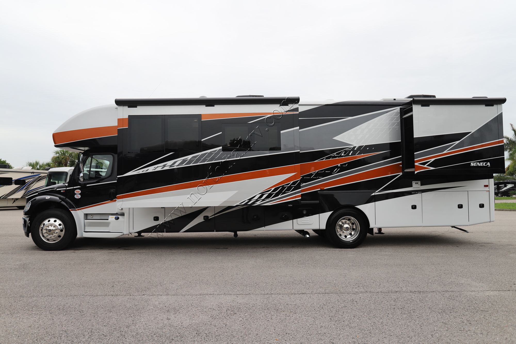 New 2026 Jayco Seneca 37L Super C  For Sale