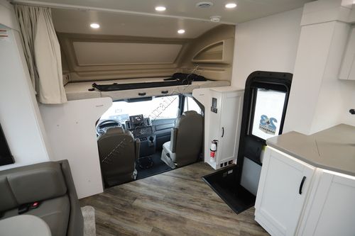 2026 Jayco Seneca 37L