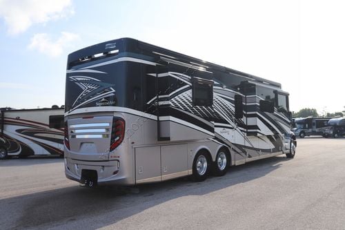 2022 Newmar Supreme Aire 4575