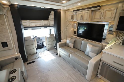 2022 Newmar Supreme Aire 4575