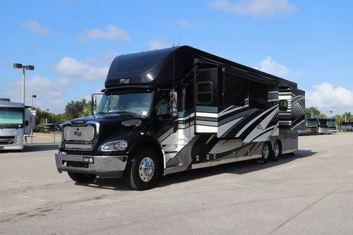 2022 Newmar Supreme Aire 4575