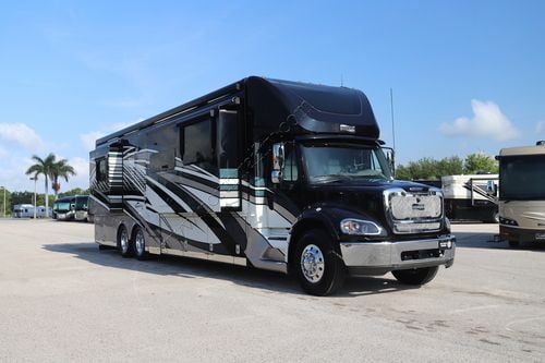 2022 Newmar Supreme Aire 4575