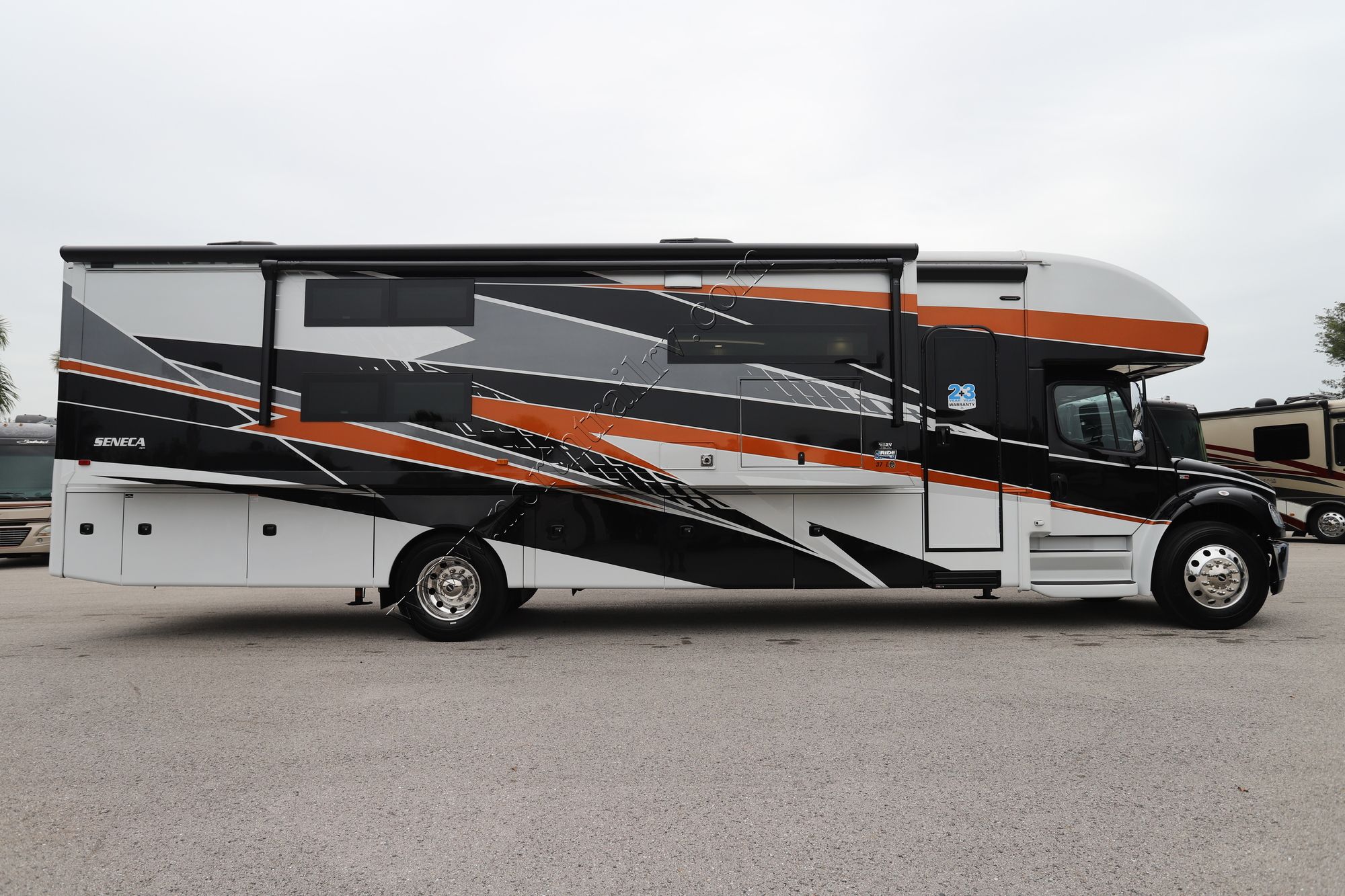 New 2026 Jayco Seneca 37L Super C  For Sale