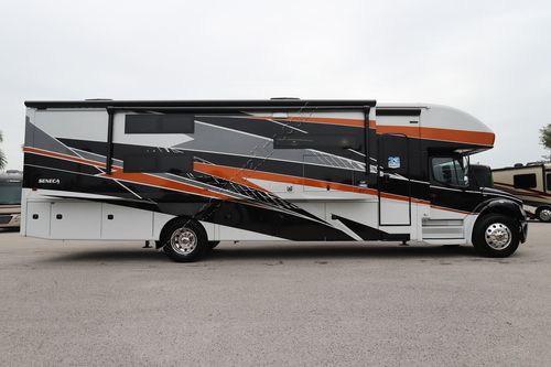 2026 Jayco Seneca 37L