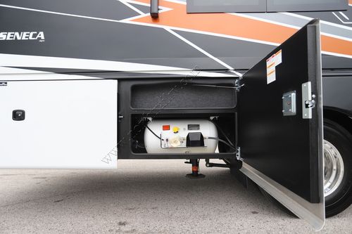 2026 Jayco Seneca 37L