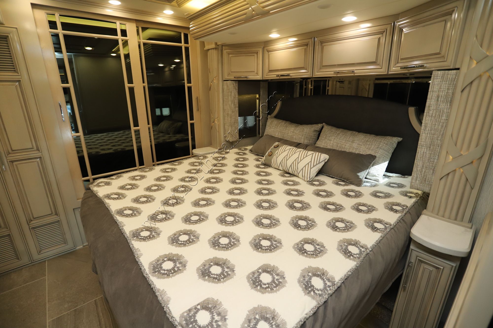 Used 2022 Newmar Supreme Aire 4575 Super C  For Sale