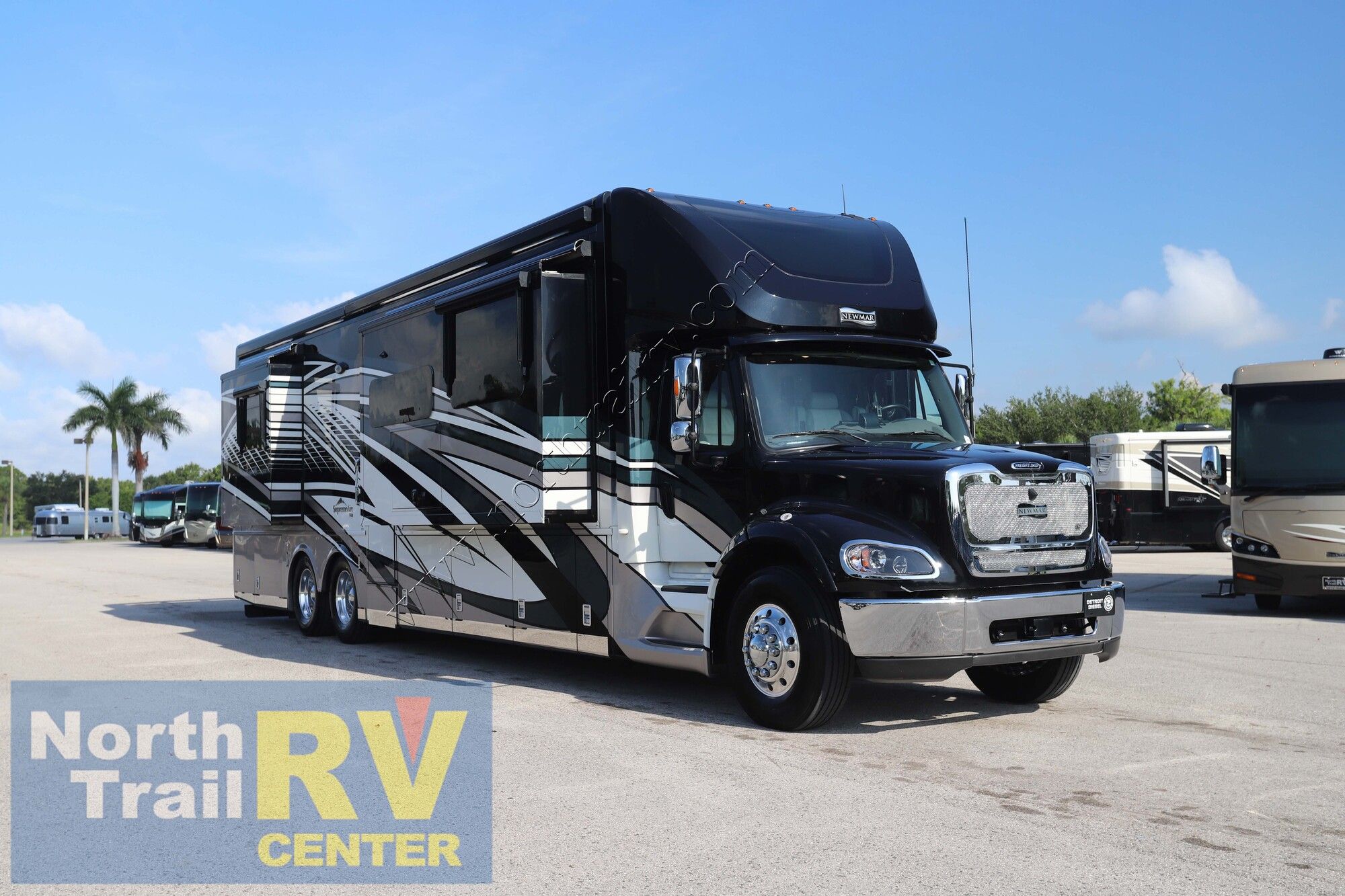 Used 2022 Newmar Supreme Aire 4575 Super C  For Sale