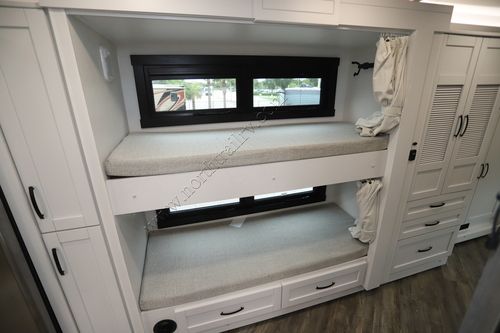 2026 Jayco Seneca 37L